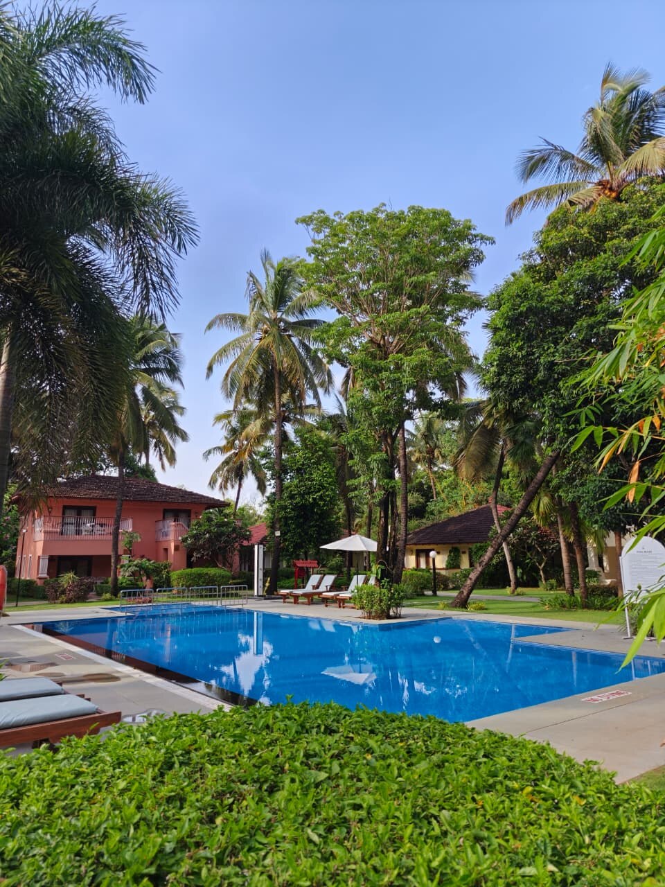 Dona Sylvia pool and villas in daylight